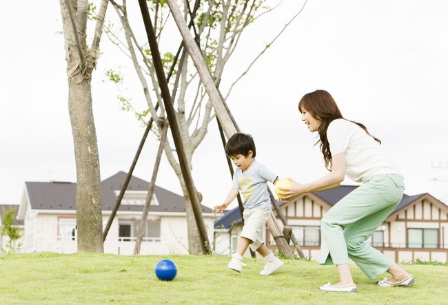 Chăm con mãi mà chẳng thấy cao lớn thì ắt hẳn là do những nguyên nhân quen thuộc dưới đây  - Ảnh 3.