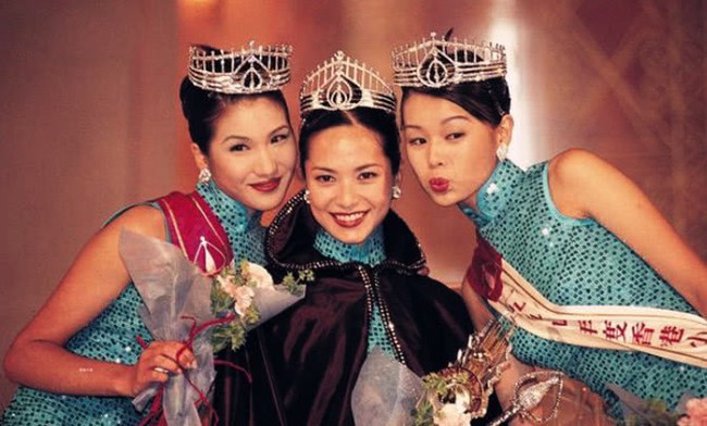 Hồ Hạnh Nhi vác bụng bầu tụ tập chị em Hoa hậu, ai mà ngờ nhan sắc nhạt nhòa khi xưa giờ lại nổi bật nhất - Ảnh 3. Hồ Hạnh Nhi vác bụng bầu tụ tập chị em Hoa hậu, ai mà ngờ nhan sắc nhạt nhòa khi xưa giờ lại nổi bật nhất - Ảnh 3.