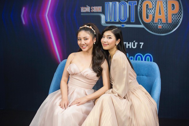Đồng Ánh Quỳnh - Văn Mai Hương quyết chơi lớn chị ngả em nâng với đầm hồng nữ tính - Ảnh 2. Đồng Ánh Quỳnh - Văn Mai Hương quyết chơi lớn chị ngả em nâng với đầm hồng nữ tính - Ảnh 2.