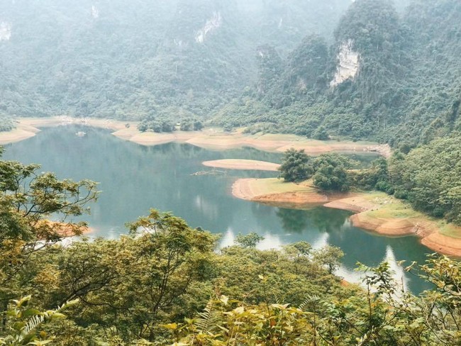 Bỏ qua ồn ào nơi phố thị, đây chính là một điểm đến yên bình, xanh mát cho gia đình hè này - Ảnh 9.