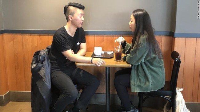 Chi phí đắt đỏ, quay lén... khiến thanh niên Hàn Quốc sợ hẹn hò - Ảnh 1.