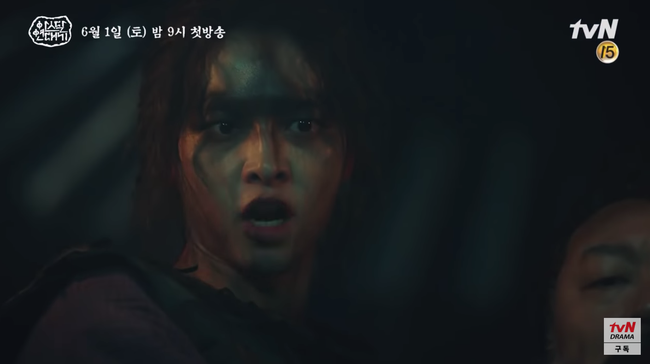 Hé lộ cảnh chém giết đẫm máu trong phim mới của Song Joong Ki - Ảnh 2.