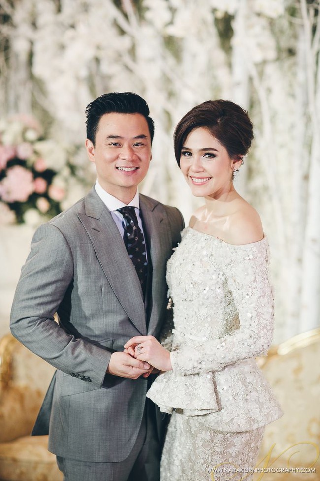 Cuộc đời như mơ của Phạm Băng Băng xứ Thái Chompoo Araya: Chồng tỉ phú điển trai cưng chiều, 2 quý tử đắt giá từ bé - Ảnh 17. Cuộc đời như mơ của Phạm Băng Băng xứ Thái Chompoo Araya: Chồng tỉ phú điển trai cưng chiều, 2 quý tử đắt giá từ bé - Ảnh 17.