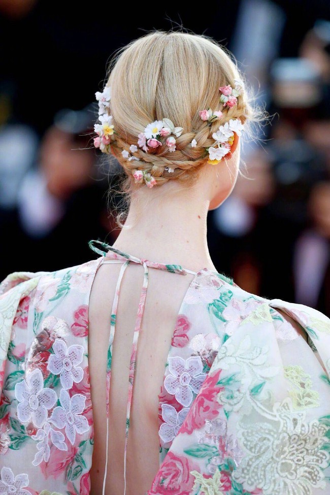 Elle Fanning thành tiên nữ đẹp hơn hoa tại Cannes, nhưng netizen xứ Trung lại chỉ nhớ đến “hoa tiên tử” Phạm Băng Băng ngày nào - Ảnh 6.