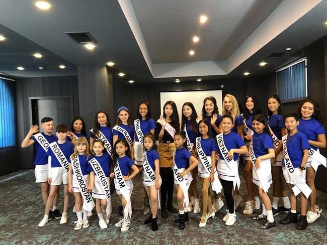 Hoa hậu hoàn vũ nhí 2019 được đón bằng xe sang dát vàng khi trở về Việt Nam - Ảnh 6.