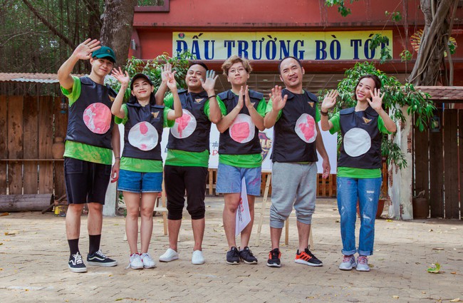 Thu Trang nên lo lắng từ bây giờ, Anh Tú dám công khai hôn Tiến Luật thế này - Ảnh 14.