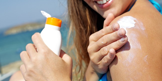 Cục quản lý thực phẩm và dược phẩm Mỹ ban hành hướng dẫn sử dụng kem chống nắng để tránh ung thư da - Ảnh 3.