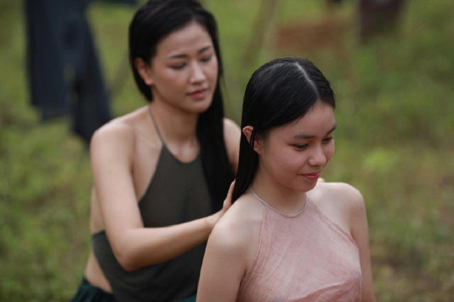 Nhân vụ nữ diễn viên 15 tuổi đóng phim 18+ gây sốc, fan đào lại cảnh cởi áo năm 16 tuổi của Lưu Diệc Phi - Ảnh 3.