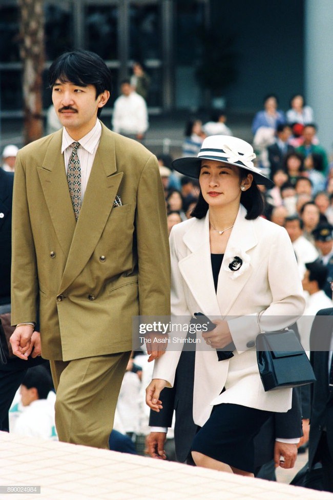 Thân vương Fumihito - vị Tân thái tử chuẩn mực và cuộc hôn nhân gây tranh cãi nhưng rốt cuộc lại hóa giải  khủng hoảng người kế vị của Hoàng gia Nhật - Ảnh 8.