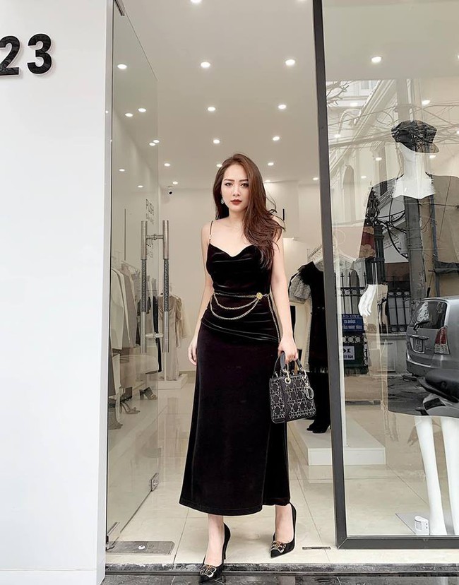 Cùng nhà nấm với chị họ Hương Tràm, hot girl Dư Hàng My chỉ cao 1m53 vẫn đốt mắt với body nuột nà, vòng 1 nóng bỏng - Ảnh 9. Cùng nhà nấm với chị họ Hương Tràm, hot girl Dư Hàng My chỉ cao 1m53 vẫn đốt mắt với body nuột nà, vòng 1 nóng bỏng - Ảnh 9.