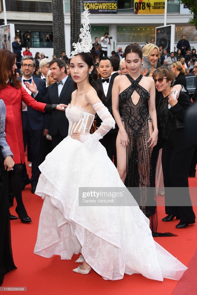 Nếu Khắc Tiệp định kể chuyện cổ tích tại Cannes thì Ngọc Trinh ắt hẳn phải vào vai Cám, nhường vai chính diện cho cô gái này  - Ảnh 5.