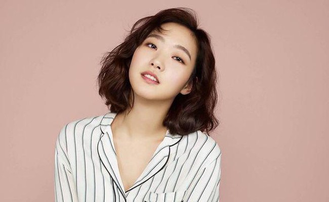 Kim Go Eun bất ngờ bị chê không xứng với Lee Min Ho - Ảnh 2.