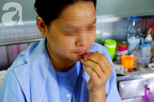 Thấy ra huyết âm đạo bất thường nhưng không đi khám ngay, người phụ nữ suy sụp khi phát hiện ung thư buồng trứng giai đoạn 3 - Ảnh 1. Thấy ra huyết âm đạo bất thường nhưng không đi khám ngay, người phụ nữ suy sụp khi phát hiện ung thư buồng trứng giai đoạn 3 - Ảnh 1.