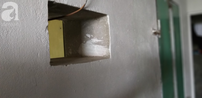Tâm sự của người cha nhốt con trai như vật nuôi trong chuồng đầy ruồi muỗi: Cái gì đưa vào nó cũng đập phá, ai mà không thương con - Ảnh 9. Tâm sự của người cha nhốt con trai như vật nuôi trong chuồng đầy ruồi muỗi: Cái gì đưa vào nó cũng đập phá, ai mà không thương con - Ảnh 9.