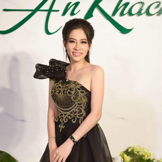Chị gái Hoa hậu Đặng Thu Thảo chính thức lên tiếng việc bị Hoa hậu Nhân Ái Thùy Tiên xé giấy nợ 1,5 tỷ đồng với thái độ thách thức  - Ảnh 2.