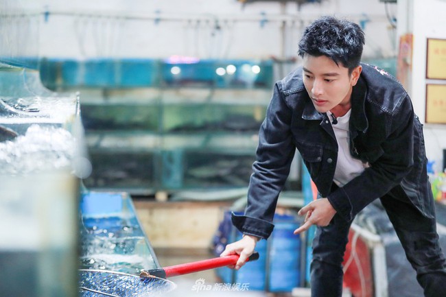 Giả Nãi Lượng bị đồn có tình mới, Lý Tiểu Lộ đáp trả cư dân mạng cực gắt thế này - Ảnh 2. Giả Nãi Lượng bị đồn có tình mới, Lý Tiểu Lộ đáp trả cư dân mạng cực gắt thế này - Ảnh 2.