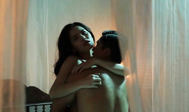 Cảnh nóng khiến hot girl mì gõ Phi Huyền Trang bị người yêu nổi giận, bắt chia tay - Ảnh 2.