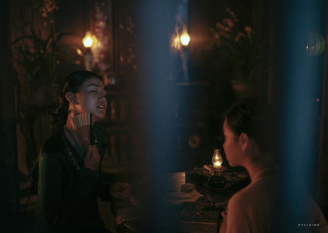 Tranh cãi gay gắt chuyện nữ diễn viên 15 tuổi đóng cảnh có bầu, lộ ngực, ân ái trong phim về phụ nữ Việt xưa - Ảnh 6.