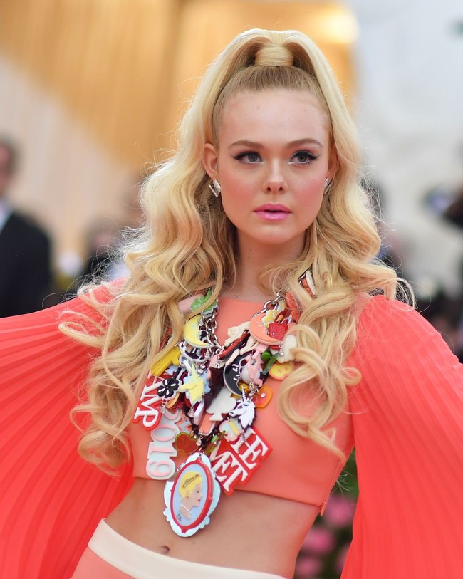 Những màn tô son điểm phấn ấn tượng nhất tại Met Gala 2019: Tất cả đều mãn nhãn như những tác phẩm nghệ thuật - Ảnh 7.