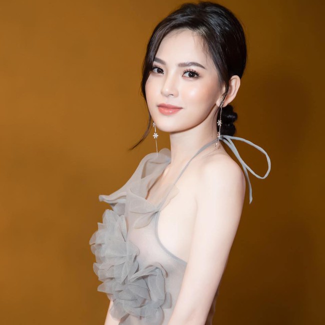 Hotgirl mì gõ Phí Huyền Trang bị hack trang cá nhân, cư dân mạng tiếp tục nhảy vào bình luận xin link khiếm nhã - Ảnh 4.