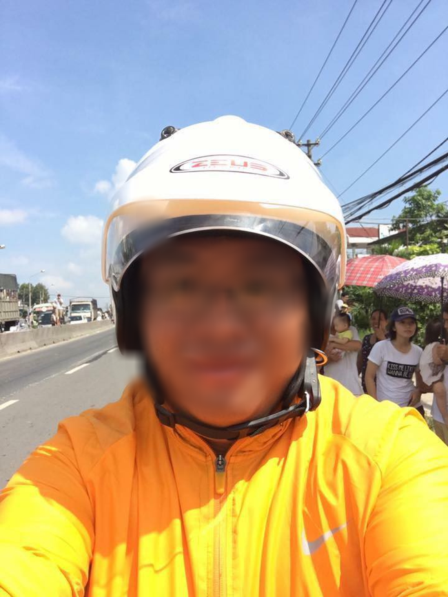 Nam thanh niên bênh vực tài xế taxi sau vụ hot blogger Vũ Dino tố người tài xế này lấy trộm điện thoại khiến CĐM xôn xao bàn tán - Ảnh 2.