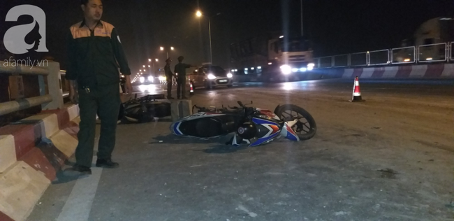 Hà Nội: Kinh hoàng xe bồn nổ lốp mất lái, 4 sinh viên gặp nạn trên cầu Thanh Trì - Ảnh 8.