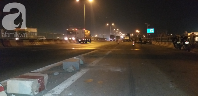 Hà Nội: Kinh hoàng xe bồn nổ lốp mất lái, 4 sinh viên gặp nạn trên cầu Thanh Trì - Ảnh 10.