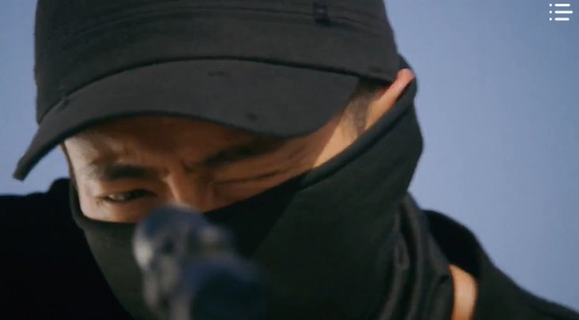&quot;Vagabond&quot; tập 3: &quot;Nín thở&quot; xem Lee Seung Gi và Suzy với đọ súng với khủng bố, ai ngờ bạn thân lại có ngày lật mặt thế này! - Ảnh 17.
