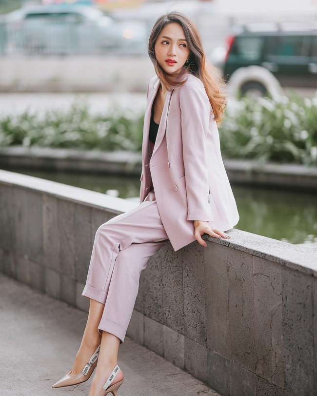 Vbiz có 3 tấm gương mặc áo blazer siêu đẹp siêu chất, đó là Phạm Thanh Hằng, Hương Giang và Yến Trang - Ảnh 6.