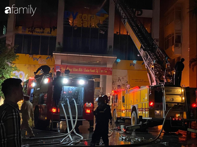 Danh tính 2 cô gái tử vong trong vụ cháy tòa nhà ngân hàng dầu khí ở Thanh Hóa - Ảnh 2.
