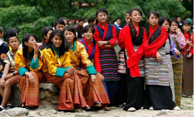 Nét độc đáo trong Tết cổ truyền của &quot;Vương quốc hạnh phúc nhất thế giới&quot; Bhutan, các cửa hàng thịt đều phải đóng cửa - Ảnh 9.