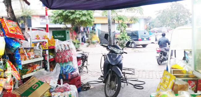 Tình cảnh chờ sẵn đển phục vụ vận chuyển hàng Tết cho khách không còn tất bật như  những năm trước