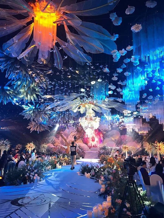 Xôn xao thông tin “Siêu đám cưới” tại Quảng Ninh: Tiền trang trí rạp 2,5 tỷ, mâm cỗ có cả cua Hoàng Đế với giá thành khiến người ta choáng váng - Ảnh 6.