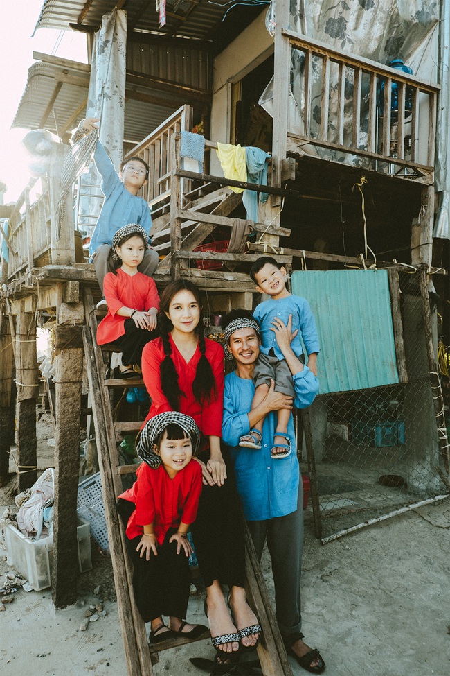 &quot;Lật mặt - 48h&quot;: Vợ chồng Lý Hải - Minh Hà cùng 4 con xinh xắn chụp ảnh Tết - Ảnh 8.