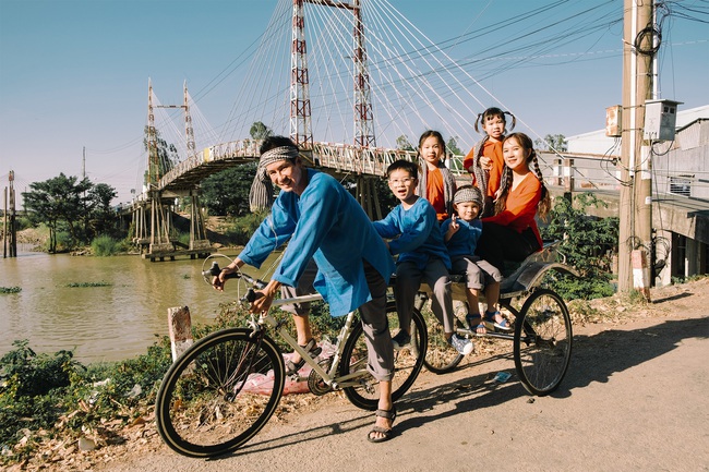 &quot;Lật mặt - 48h&quot;: Vợ chồng Lý Hải - Minh Hà cùng 4 con xinh xắn chụp ảnh Tết - Ảnh 6.