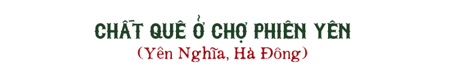 Gi&aacute;p Tết đi chợ phi&ecirc;n rẻ bất ngờ ngay giữa l&ograve;ng  H&agrave; Nội, ai đến cũng như trở lại tuổi thơ theo mẹ đi chợ hồi nảo hồi n&agrave;o - Ảnh 1.