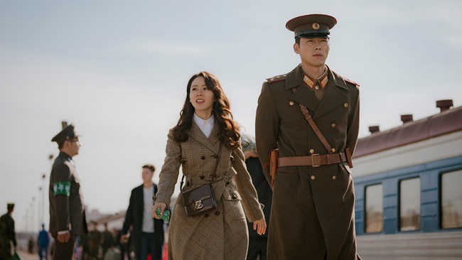Rước xuân về nhà cùng Top 5 bộ phim Hàn Quốc nhất định phải xem trong dịp Tết Canh Tý 2020 - Ảnh 3.