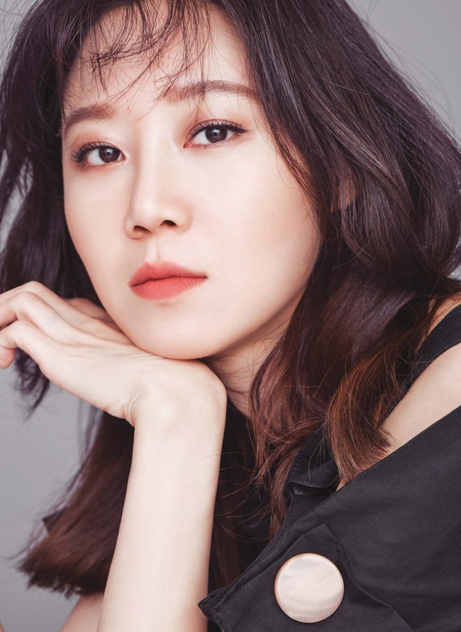 Gong Hyo Jin thô lỗ với fan vì đăng phim cũ từng đóng với Bi Rain, netizen Hàn chỉ trích 40 tuổi vẫn bệnh ngôi sao - Ảnh 2.