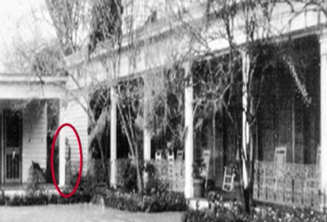 chloe-myrtles-plantation-15802268587411936271728.png