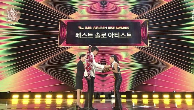 Golden Disc Awards: Trãnh cãi Jennie (BLACKPINK), Taeyeon hụt cúp, &quot;em út&quot; MAMAMOO nhận giải liệu có xứng đáng? - Ảnh 2.