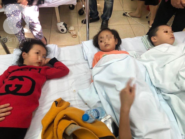 Nóng: Hàng trăm trẻ mầm non ở Thanh Hóa nhập viện nghi do ngộ độc - Ảnh 1.