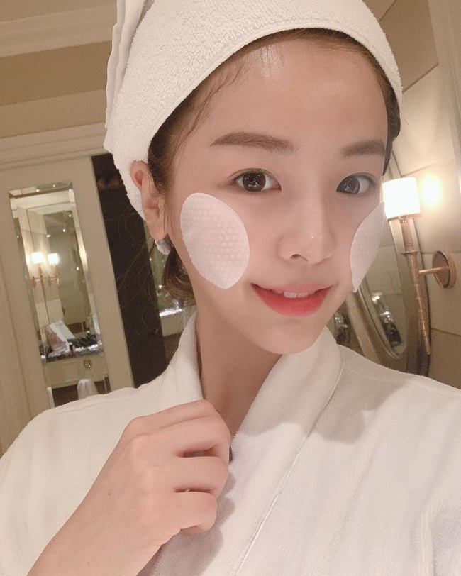 Lúc này đây, chị em phải tránh tuyệt đối 5 sai lầm skincare kẻo đến Tết là da xuống cấp khó mà cứu vãn nổi - Ảnh 2.