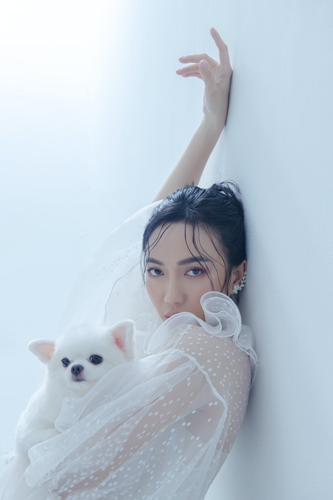 Mới đầu năm Diệu Nhi vội lăng xê mốt lả lơi, khoe body hoàn hảo - Ảnh 4. Mới đầu năm Diệu Nhi vội lăng xê mốt lả lơi, khoe body hoàn hảo - Ảnh 4.