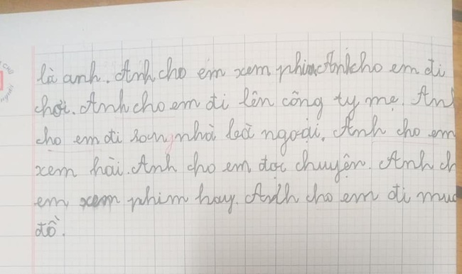 Yêu cầu viết bài văn ngắn tả người thân trong gia đình, cậu bé lớp 2 kể về anh trai thật như đếm khiến mẹ &quot;hết nói&quot; - Ảnh 1.