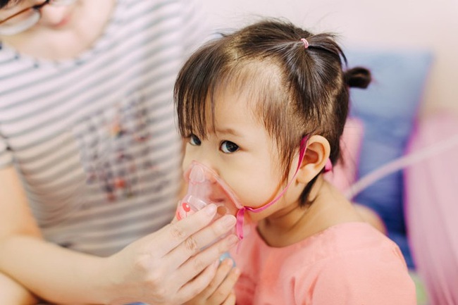 Bệnh viêm phổi lạ bùng phát tại Trung Quốc: Chuyên gia cảnh báo không nên chủ quan dịch bệnh nguy hiểm lây qua đường hô hấp - Ảnh 3.