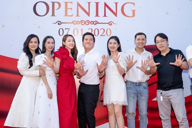 Vợ chồng Nhã Phương - Trường Giang gây sốt với loạt ảnh "tình bể bình" khiến không ít người ganh tỵ - Ảnh 10. Vợ chồng Nhã Phương - Trường Giang gây sốt với loạt ảnh "tình bể bình" khiến không ít người ganh tỵ - Ảnh 10.