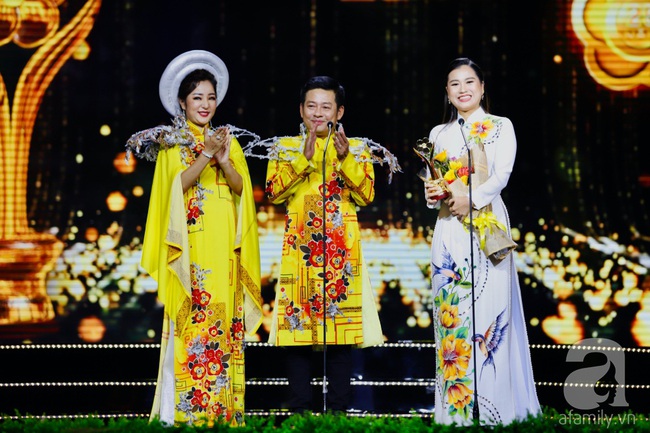Vắng mặt v&igrave; nhập viện do kiệt sức, Ho&agrave;ng Th&ugrave;y Linh vẫn xuất sắc lập c&uacute;p đ&uacute;p tại giải Mai V&agrave;ng lần thứ 25 - Ảnh 9.