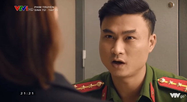 "Sinh tử" tập 55: Trọng H&ugrave;ng kinh h&atilde;i khi biết Việt Anh vừa lấy mạng đồng nghiệp th&ocirc;ng qua tờ b&aacute;o qu&ecirc; "lọt thỏm" sang tận L&agrave;o - Ảnh 3.