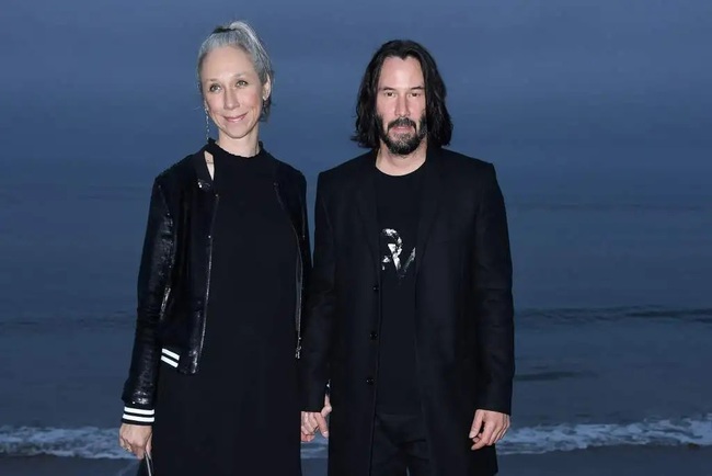 Không phải bạn gái, đây mới là người phụ nữ đặc biệt mà tài tử &quot;Ma Trận&quot; Keanu Reeves sánh bước cùng trên thảm đỏ Oscar 2020 - Ảnh 3.