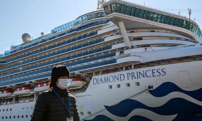 Số ca nhiễm virus corona trên du thuyền ở Nhật tăng gần gấp đôi lên con số 136 cùng lời cầu xin của hành khách bị mắc kẹt - Ảnh 1.